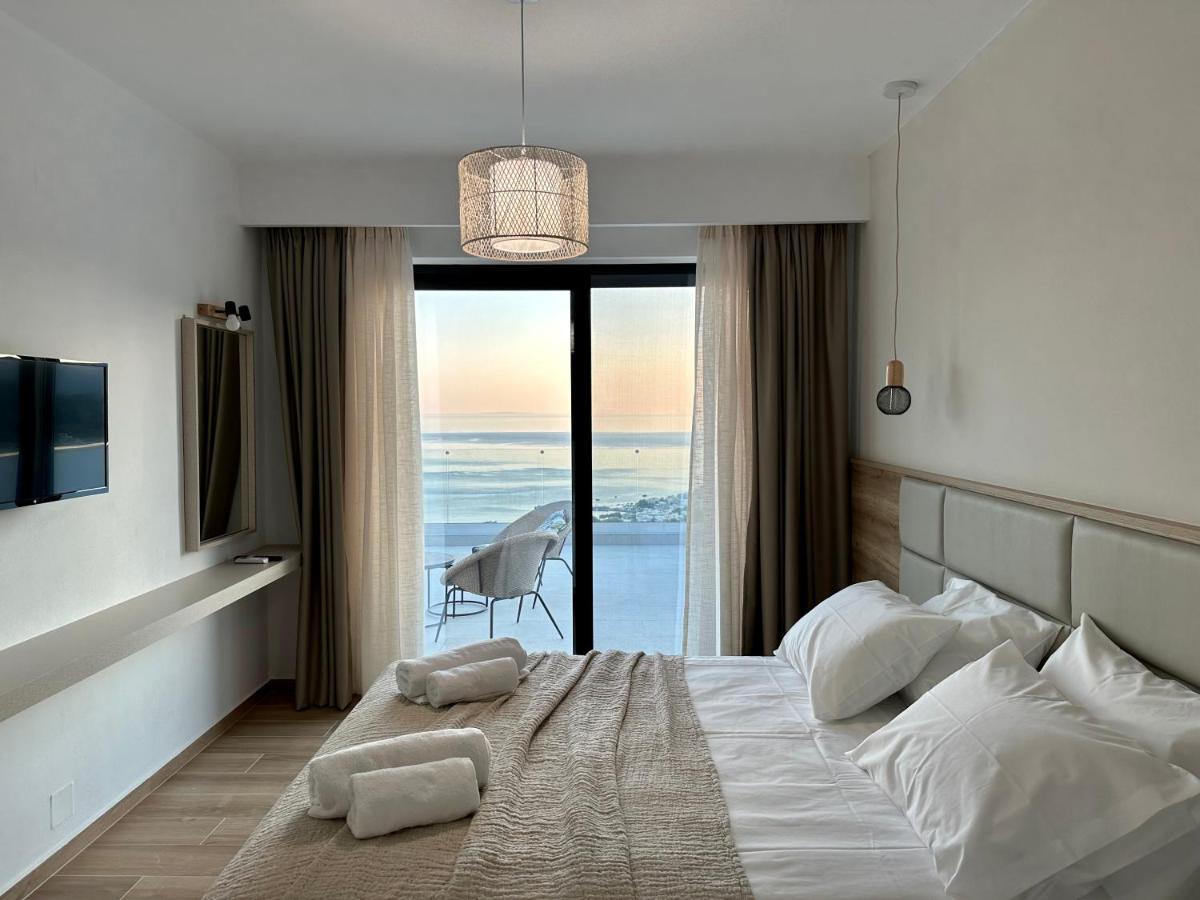 Skyline Iconic Villa 플라키아스 외부 사진